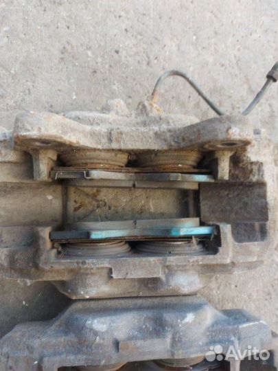 Передний суппорт Toyota Land Cruiser Prado 150 3.0