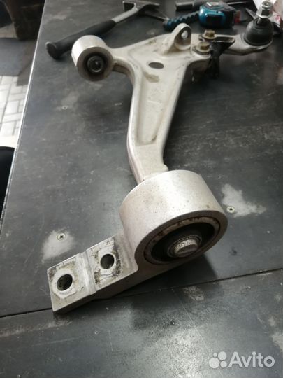 Рычаг передний Nissan X-trail