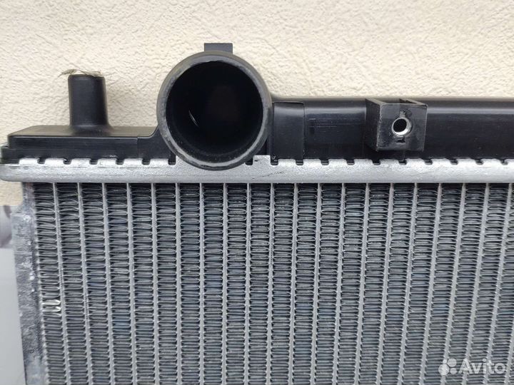 Радиатор охлаждения Mitsubishi Pajero 3-4 3.0-3.8