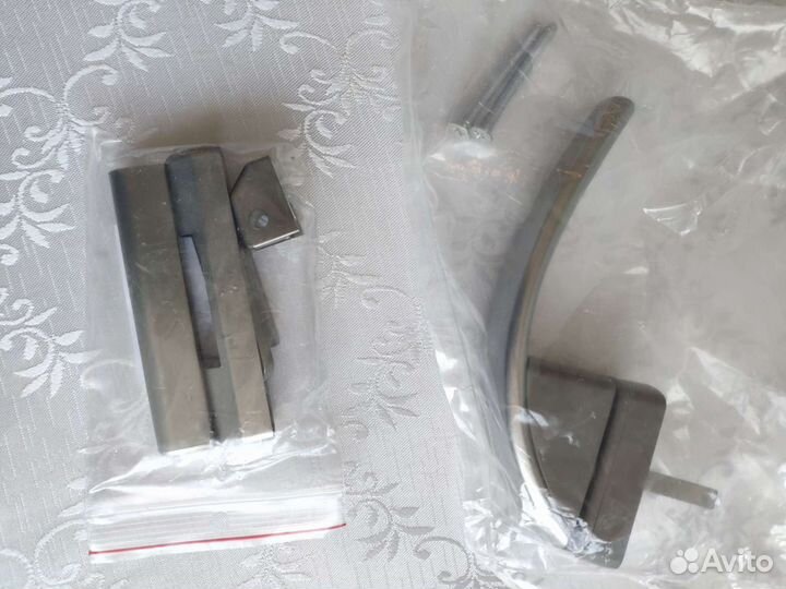 Ручка для пластиковых дверей/окон