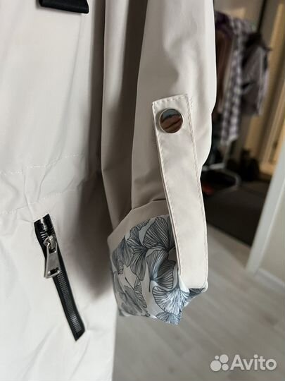 Ветровка женская р.50-52