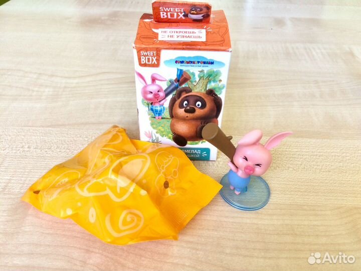 Sweet box и фигурки из Kinder и kinder Box