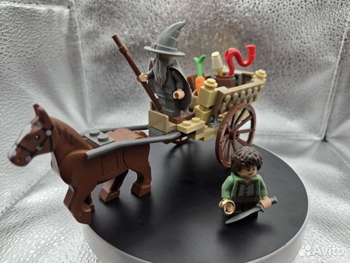 Lego Lord of Rings Gandalf Arrives 9469