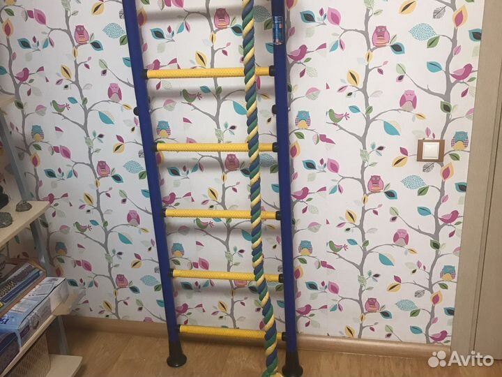 Детский спортивный уголок