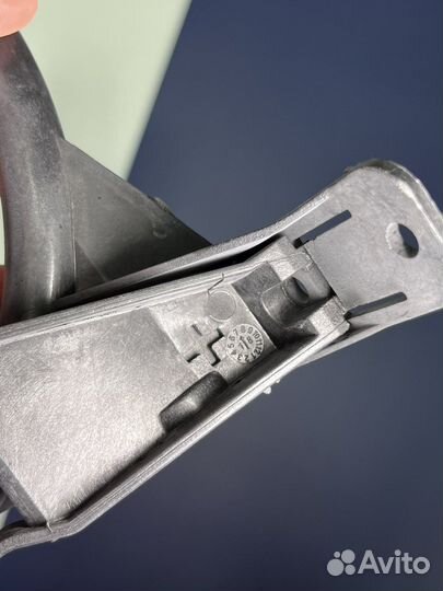 1K0121070BD Трубка системы охлаждения на VW Passat