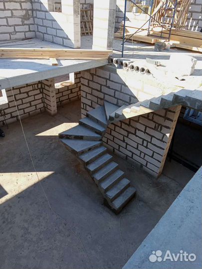 Бетонные монолитные лестницы любой сложности