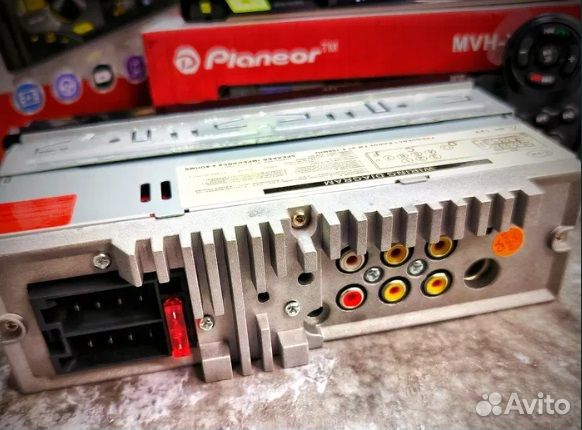 Магнитола Pioneer Дисплеем 1 din