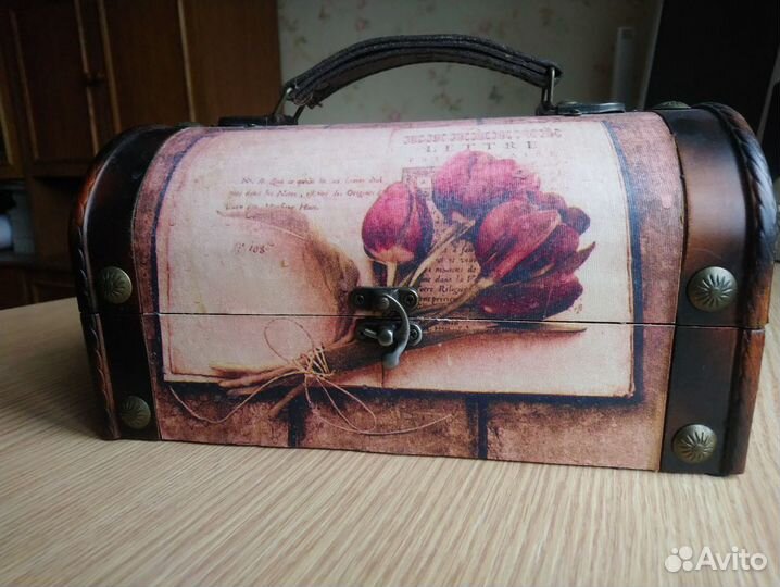 Шкатулка деревянная