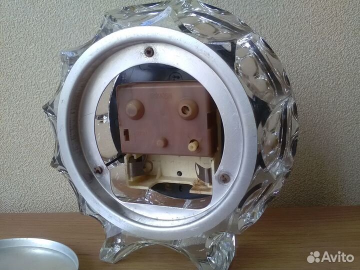 Часы настольные кварцевые, СССР