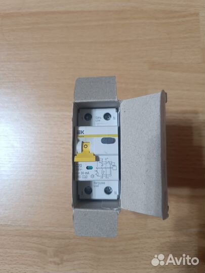 Дифференциальный автомат авдт32 C20 IEK