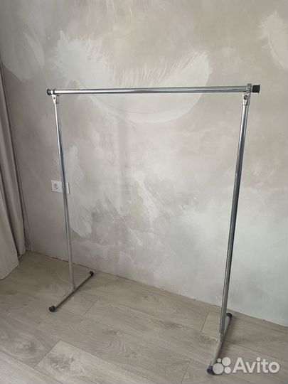 Вешалка напольная