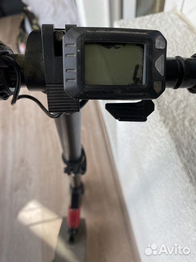 Электросамокат iconBIT