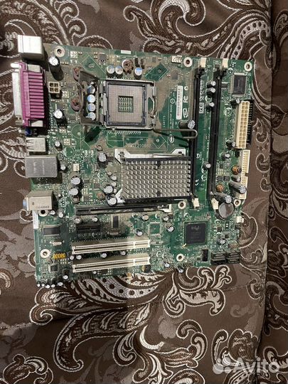 Материнская плата