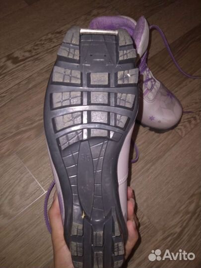 Лыжные ботинки