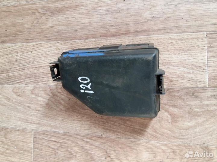 Блок предохранителей передний Hyundai i20 2008-20