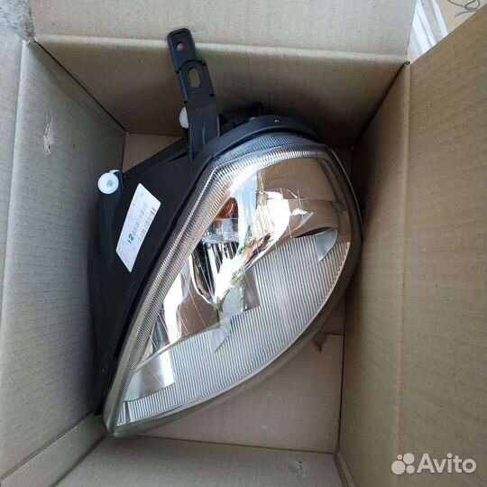 Левая фара оригинал лада приора