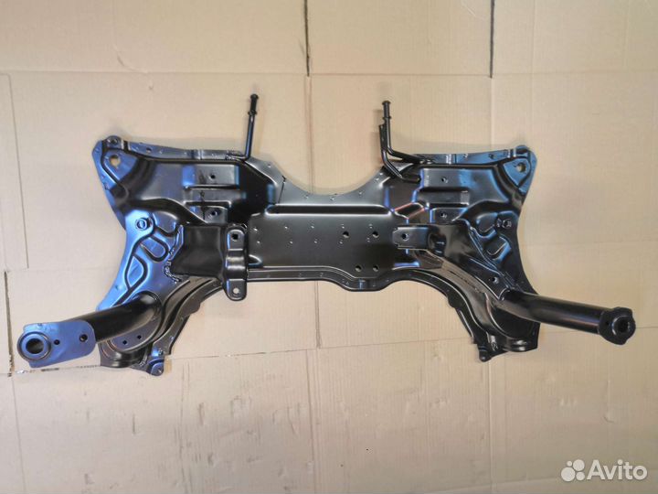 Подрамник передний Suzuki SX4 2006-2016 левый руль