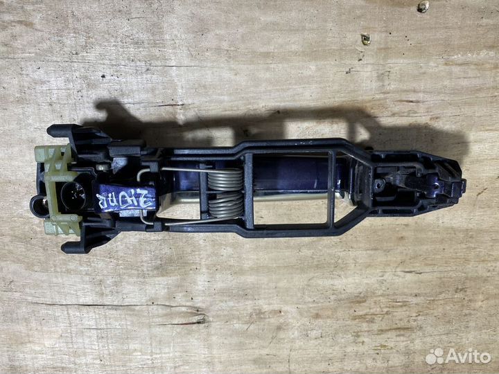 Ручка наружная Mercedes W210 R133