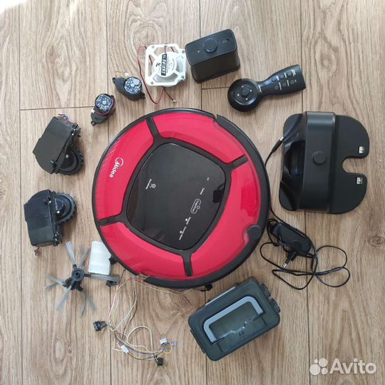 Робот пылесос Midea mvcr03