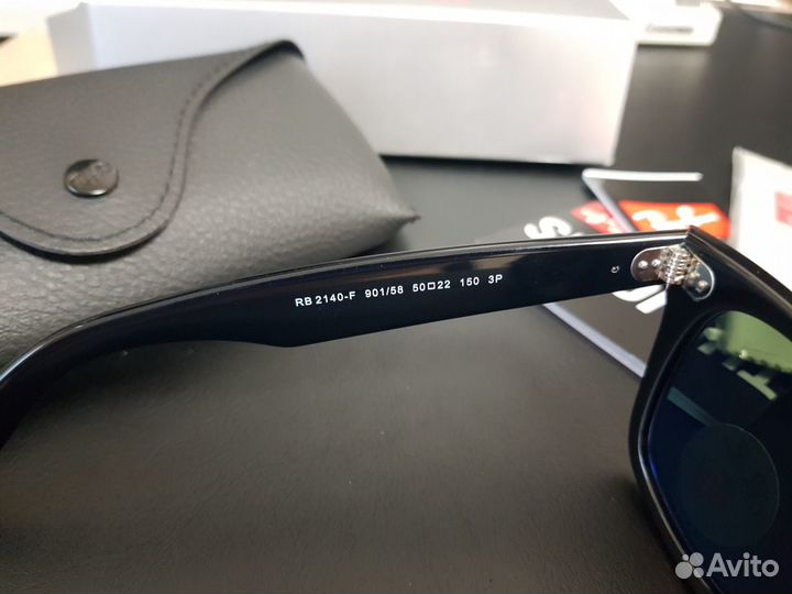 Солнцезащитные очки Ray-Ban Wayfarer RB2140 901/58