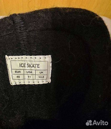 Коньки хоккейные