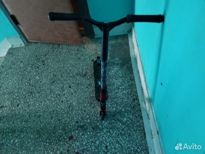 Трюковой самокат oxelo