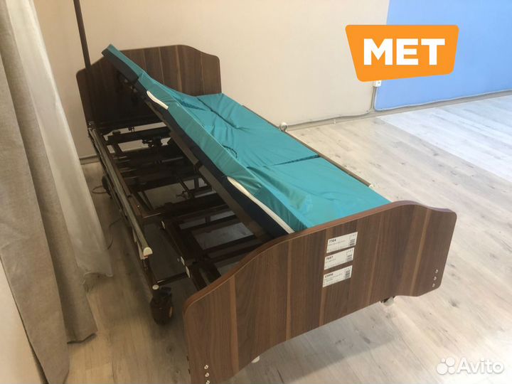 Медицинская кровать с туалетом электрическая