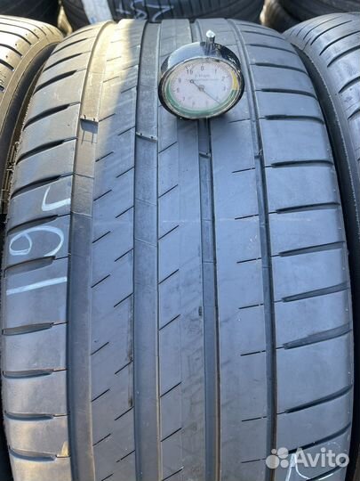 Michelin Pilot Sport 4 235/45 R18