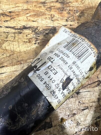 Амортизаторы задние Фольксваген Пассат B7