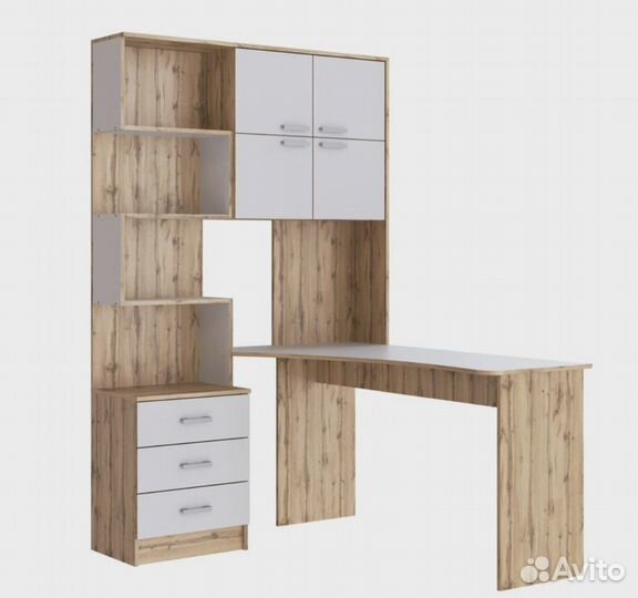 Письменный стол