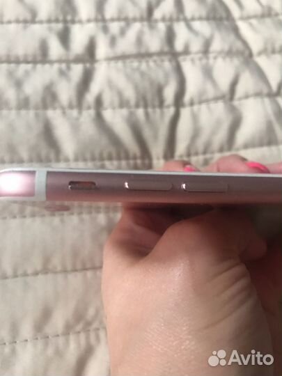Телефон iPhone 7 32гб