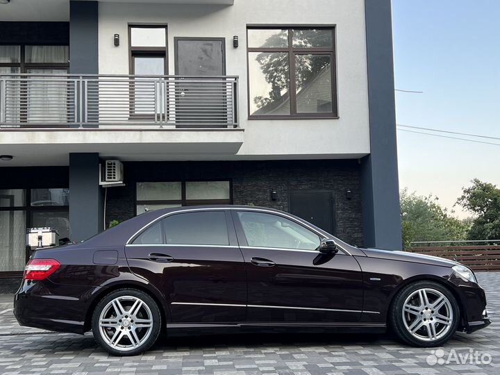 Mercedes-Benz E-класс 1.8 AT, 2010, 105 000 км