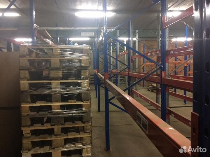 Гравитационные стеллажи на склад