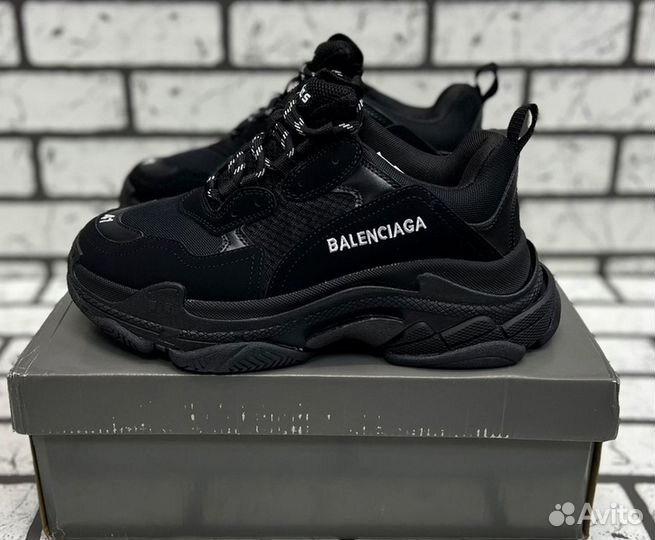 Кроссовки balenciaga triple s