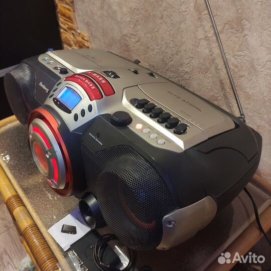 Магнитола Boombox Elenberg