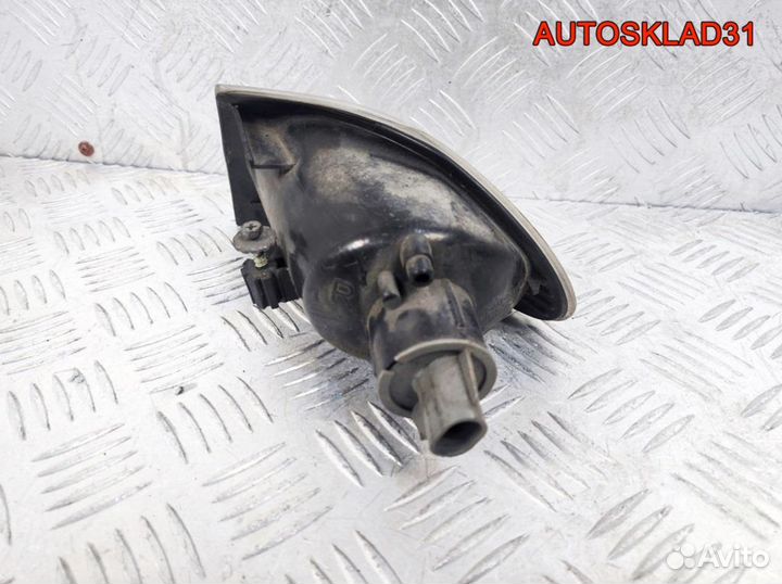 Указатель поворота правый Opel Astra F