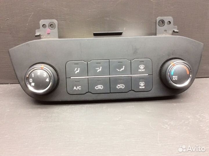 Блок управления климатической установкой Kia