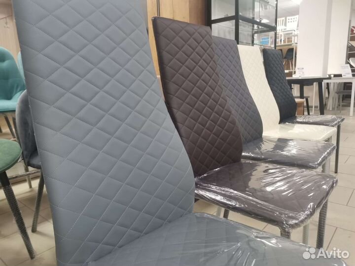 Стул стёганный новый