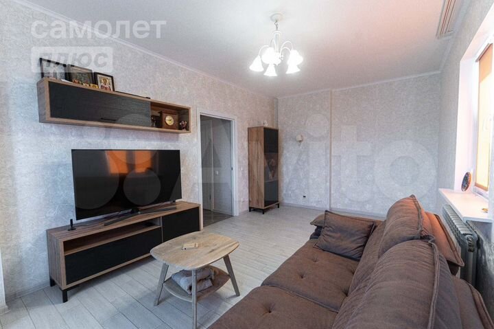2-к. квартира, 54 м², 8/18 эт.