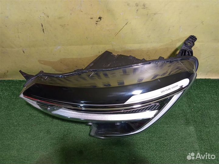 Фара левая Renault Arkana 2018