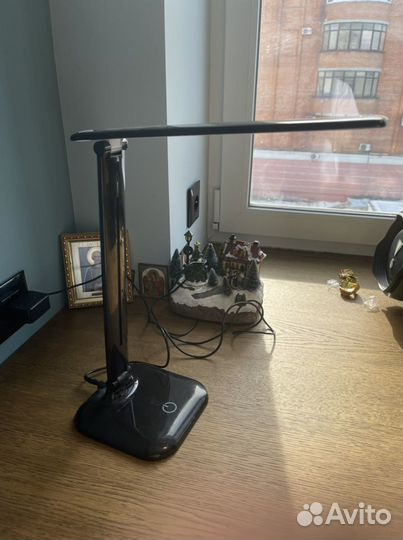 Лампа настольная