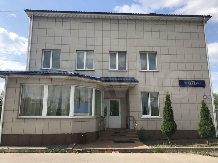 Мойка грузовых и легковых автомобилей и здание