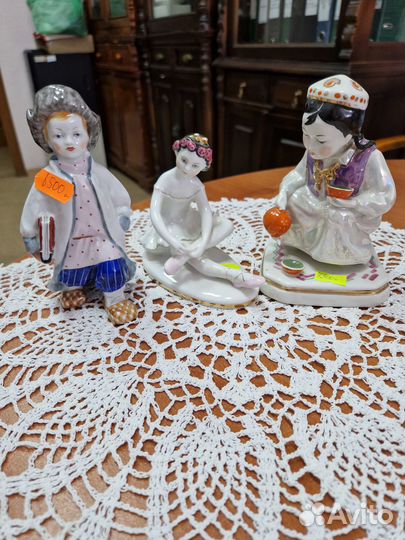 Фарфоровые статуэтки