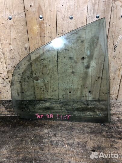 Форточка задней правой двери Skoda Octavia Tour