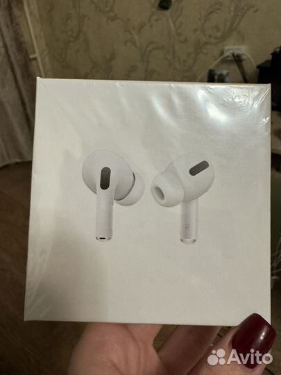 Беспроводные наушники apple airpods