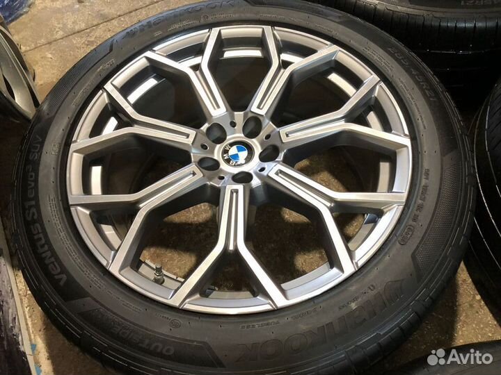 R21 Pirelli P Zero PZ4 285/45, PCD 5x112 DIA 66.6