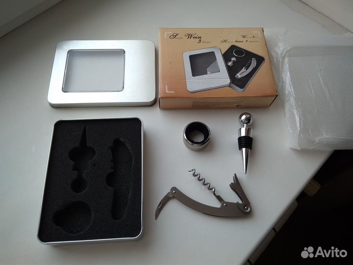 Набор для вина из 3-х предметов новый