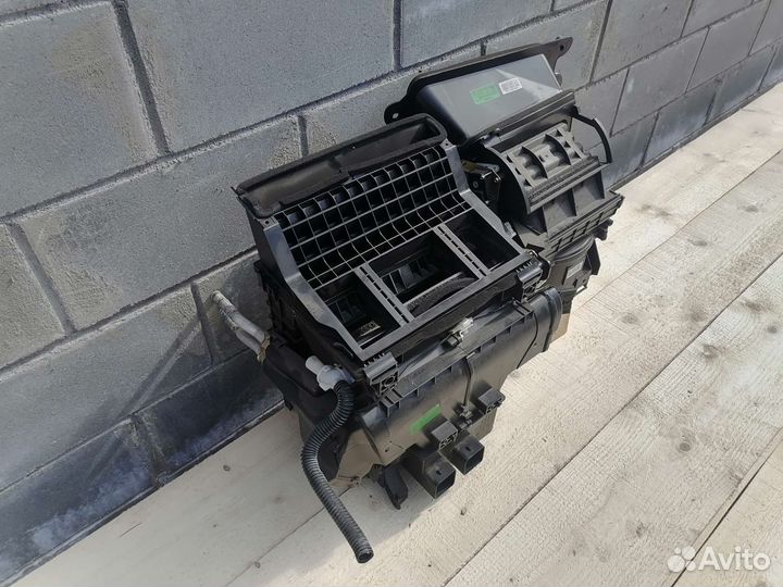 Geely emgrand FE 1 EC 7 Корпус отопителя в сборе