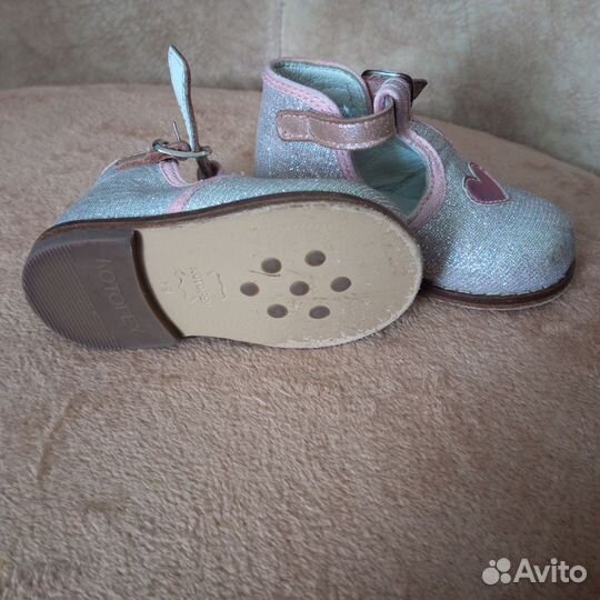 Детская обувь,19 размер, для девочки