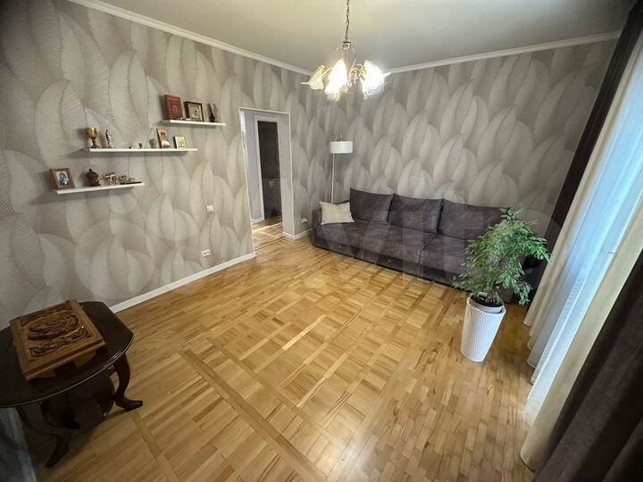 3-к. квартира, 65 м², 3/3 эт.